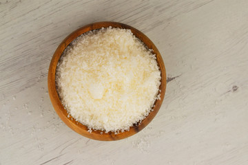 Sales de baño en cuendo de madera