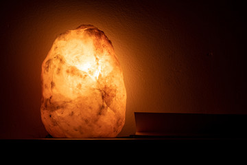 Glowing and soothing pink salt lamp Himalaya ionizer