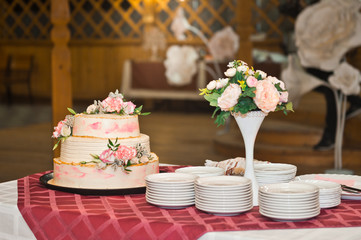 Big cake before the holiday 2326.