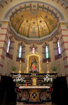Altar of the sanctuary of Our Lady of the Sicks
