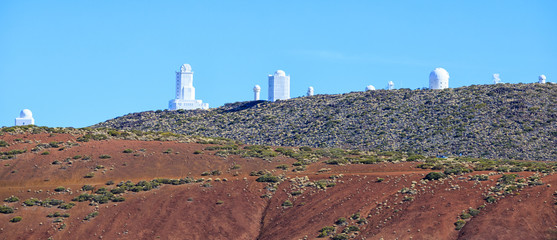 Teleskope des astronomischen Observatoriums Izana auf Teide parken, Teneriffa, Kanarische Inseln,...