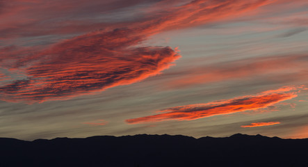 Sunset Sunrise In The Desert With Mountian Ridge - 7742