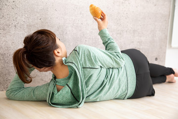 ダイエットしても続かない女性