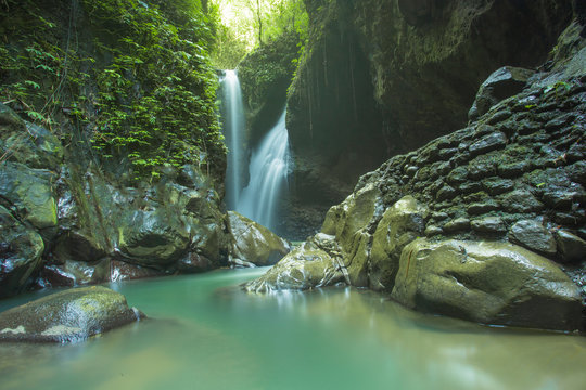 gitgit twin waterfall Bali beauty