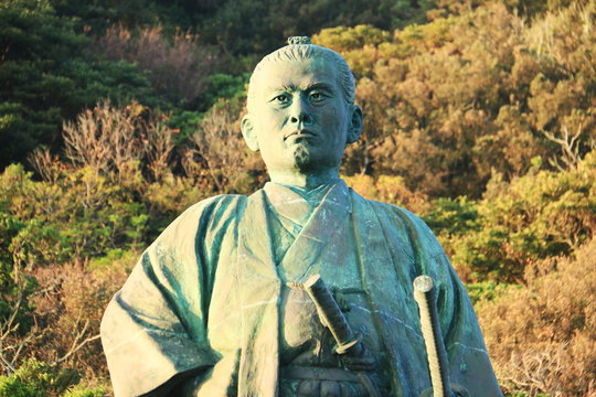 中岡慎太郎」の写真素材 | 106件の無料イラスト画像 | Adobe Stock