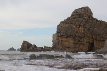 Rock waves rough
