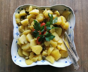 classic warm potatoe salad