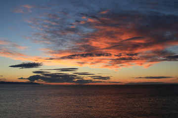 Naklejka premium sunset over the sea (Baikal lake, Siberia)