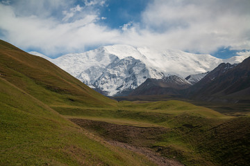 Fototapeta na wymiar Lenin peak in Kyrgyzstan, Pamir