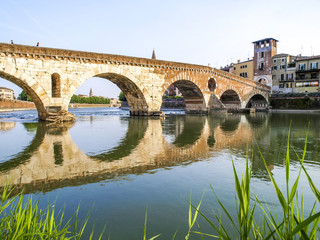 Fototapeta premium Verona, Castelvecchio und Ponte Scaligero, Italien