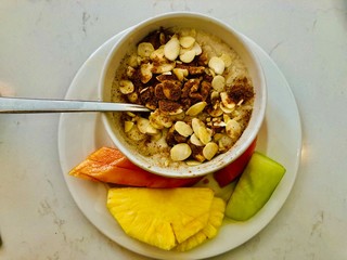 oatmeal and fresh fruit breakfast