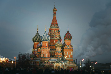 Fototapeta na wymiar Evening view of St. Basil's Cathedral on Red Square in winter