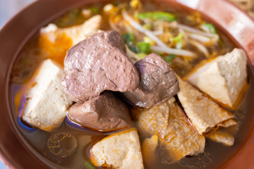 Taiwanese snacks of spicy pork blood hot pot