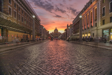 Fototapeta na wymiar Sunset colors looking to Saint Peters Square in the Vatican