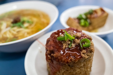Taiwanese snacks of canned rice cake