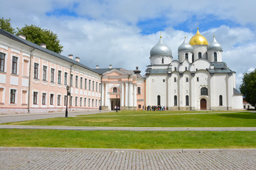 Fototapeta na wymiar St. Sophia Cathedral in the Novgorod Kremlin