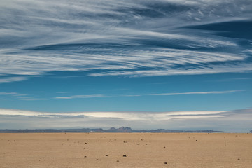 Fototapeta na wymiar Desert coast of San Ignacio Lagoon