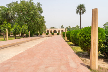 Obraz premium Lahore Kamran's Baradari 273