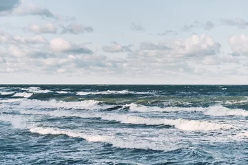 Store enrouleur  Waves on the Baltic Sea. Storm at sea in winter  © Dima Anikin