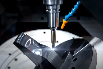 High precision CNC milling machine cutting process for forming metal parts using blades