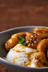 icecream and fried bananas