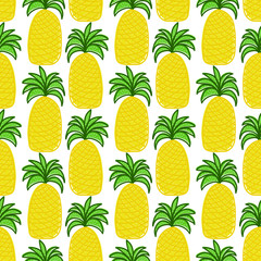 Seamless pattern with juicy pineapple 