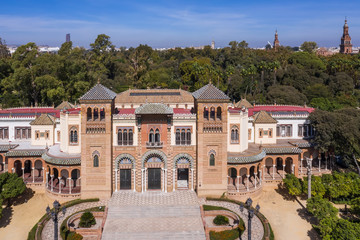 Fototapeta na wymiar Aerial view of Plaza de America and Sevilla Museum of Folk Art and Traditions 