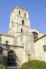 Fototapeta na wymiar Arles, Kirche St. Trophime, Frankreich, Provence