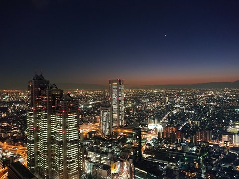 city at night © Akio