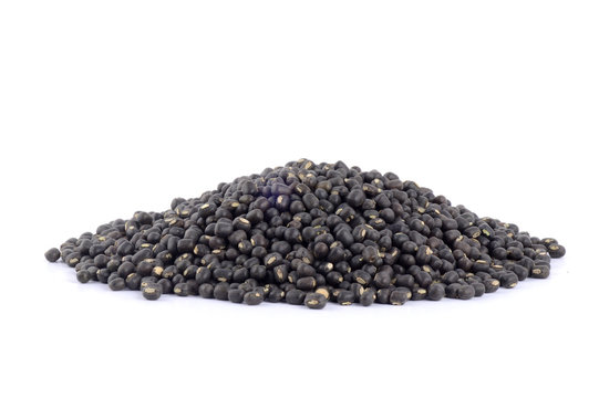 Urad dal, black gram, Vigna mungo on white background