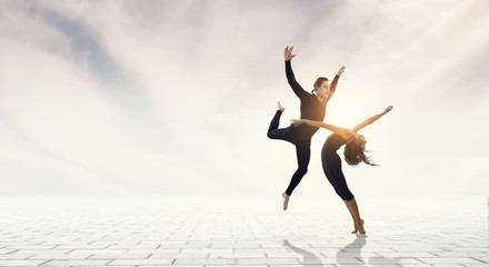 Obraz premium Moving to the beat. Mixed media