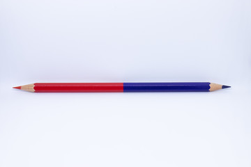 赤と青の二色鉛筆
