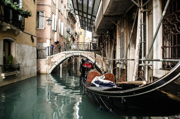 Fototapeta na wymiar A walk in the Venice city