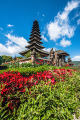 Fototapeta na wymiar A beautiful view of Ulun Danu Beratan temple in Bali, Indonesia.