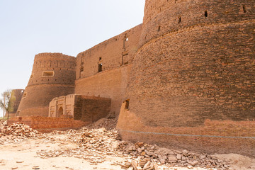 Derawar Fort Walls 41