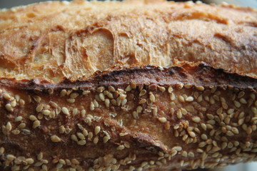 Baguette de pain au sésame