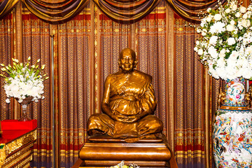 Fototapeta premium A beautiful view of Wat Paknam temple in Bangkok, Thailand.