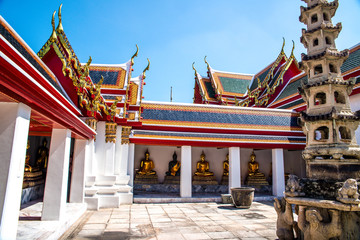 Fototapeta premium A beautiful view of Wat Pho temple in Bangkok, Thailand.