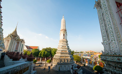 Fototapeta premium A beautiful view of Wat Arun temple in Bangkok, Thailand.