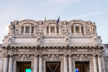 Fototapeta na wymiar Main building of main railway station of the city of Milan in Italy