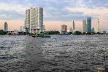 Fototapeta na wymiar A beautiful view of Chao Phraya River in Bangkok, Thailand.