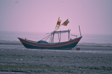 Fototapeta premium Boats in the middle of the river