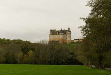 Chateau de Bannes dans le département de la Dordogne en Périgord
