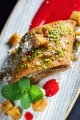 strudel with apple and raisins