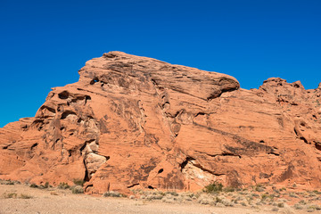 Fototapeta premium The unique red sandstone rock formations in Valley of Fire State park, Nevada, USA