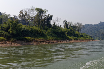 Rzeka Usumacinta na granicy Meksyku i Gwatemali