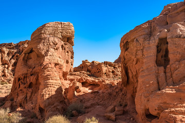 Fototapeta na wymiar The unique red sandstone rock formations in Valley of Fire State park, Nevada, USA