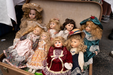 Fototapeta na wymiar Girls old dolls from many years ago