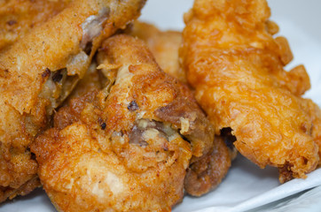 熱々のフライドチキン35