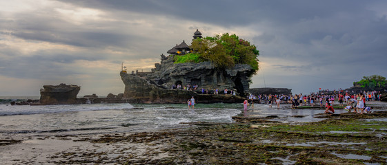 Tanah Lot panorama
